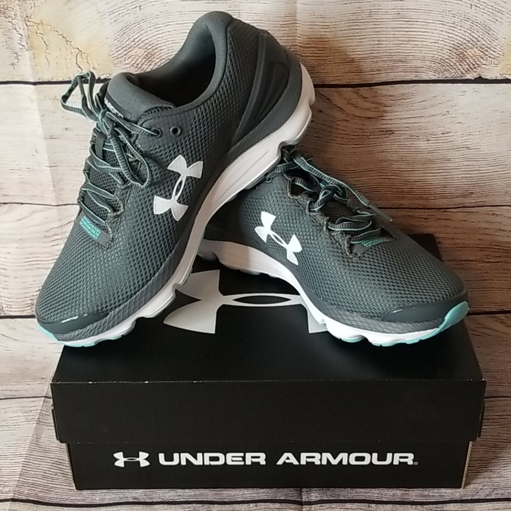 Under Armour Charged Gemini NWOT